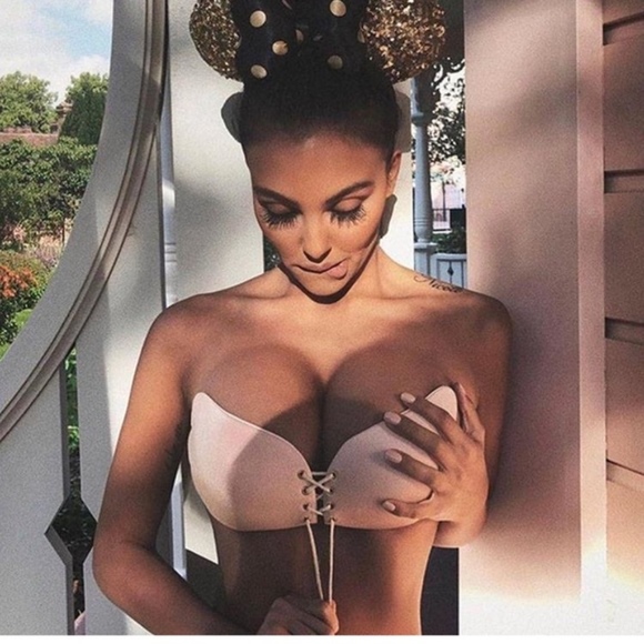 Push Up Invisible Silicone Bra *Limited supply* - Picture 5 of 7